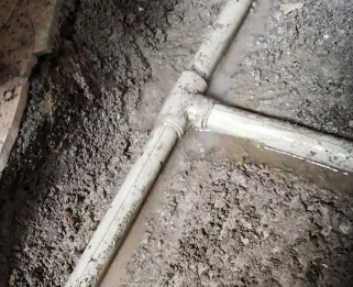 梅里斯漏水维修电话